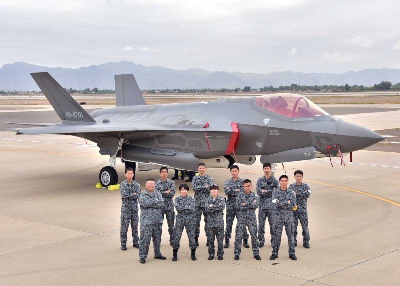 Japan Air self-Defense Force f-35
