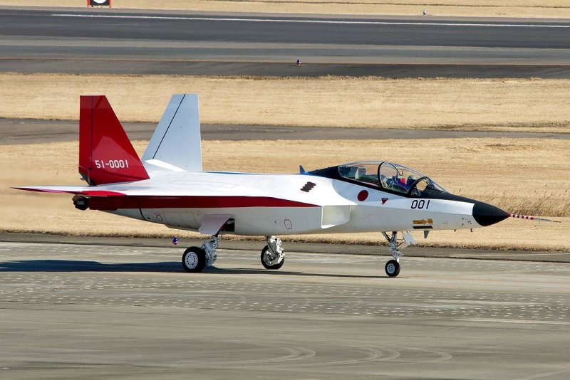 Японский истребитель Mitsubishi f2