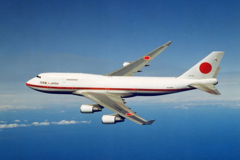 Japan Air Force 777-300er