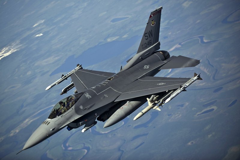 Истребитель НАТО F-16