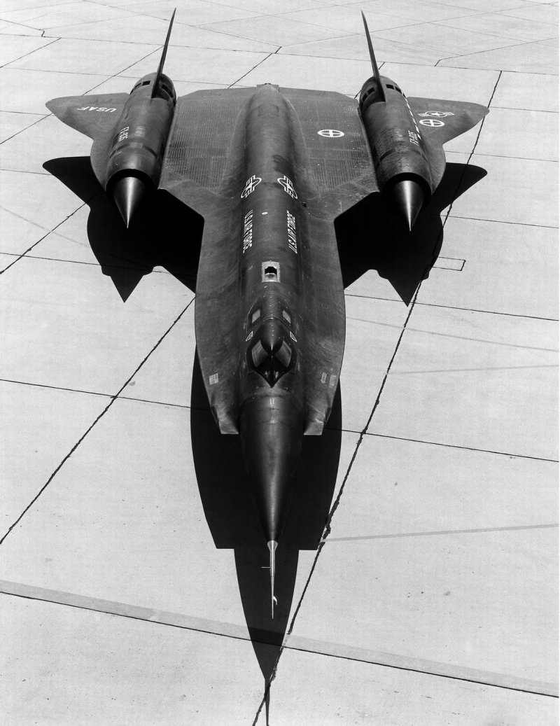 YF-12a истребитель-перехватчик