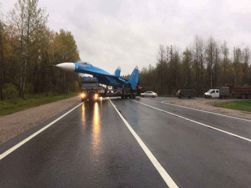 Бологое памятник Су-27