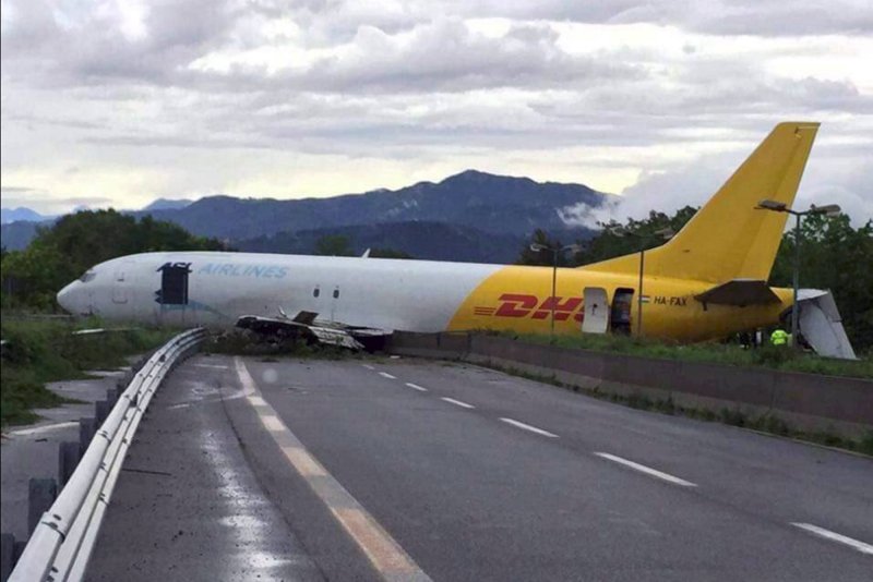 Самолет DHL авария