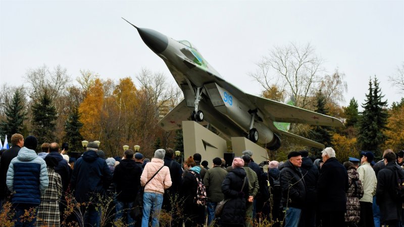 Жуковский Московская область самолёты памятники
