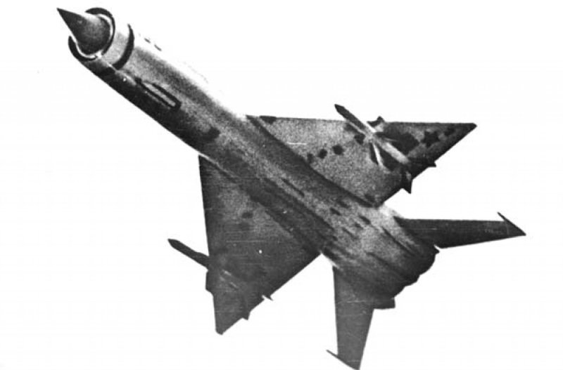 Самолёт миг е-152а