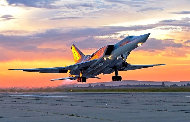 Ту-22м сверхзвуковой самолёт