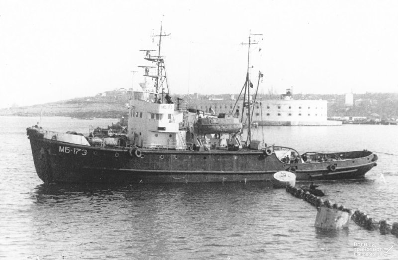 МБ-143 буксир