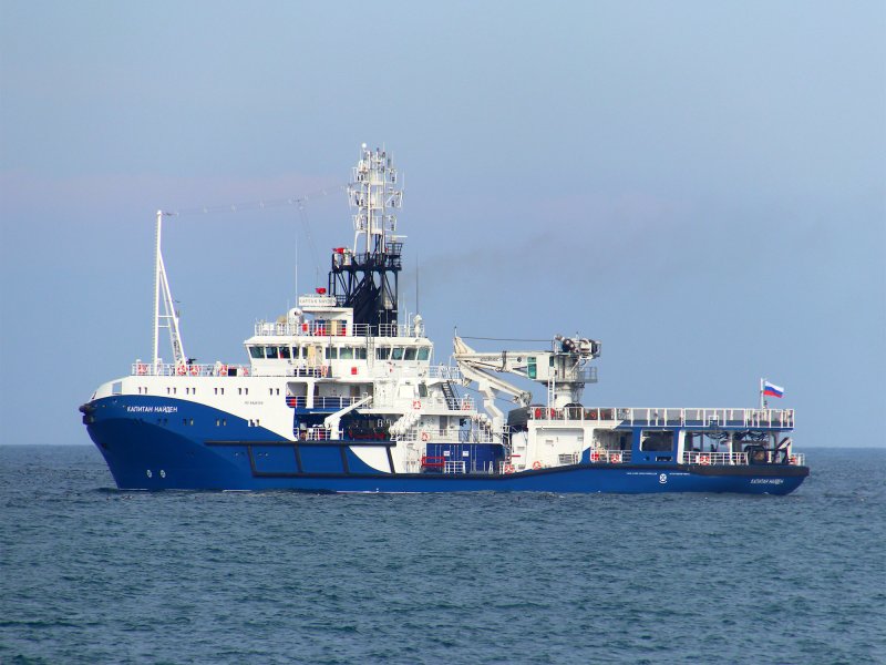 Морской буксир Капитан найден