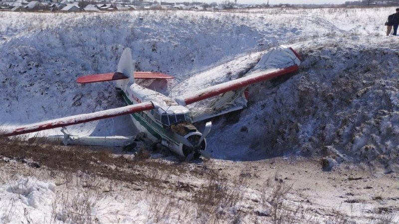 АН-2 пассажирский самолёт