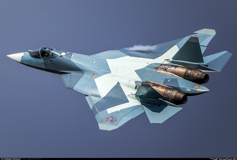 Самолёт 5 поколения Су 57