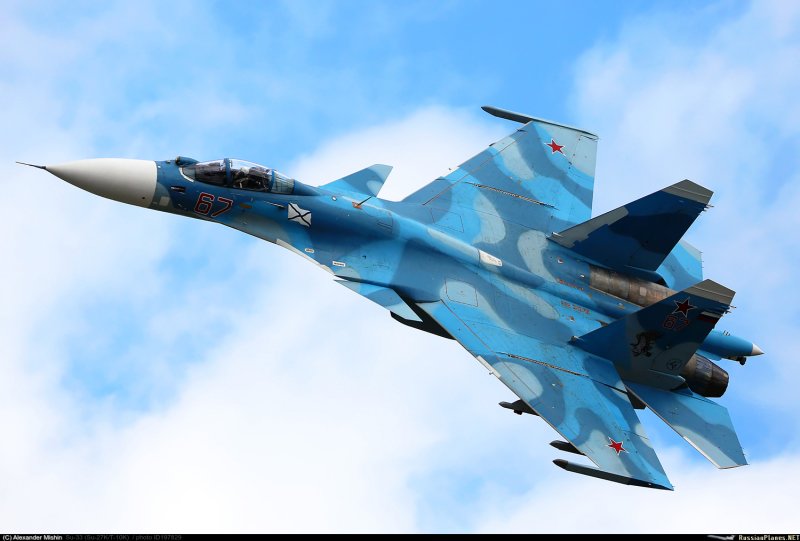 Су-33 палубный истребитель