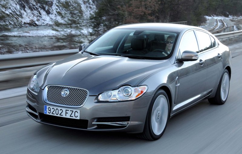 Ягуар XF 2007