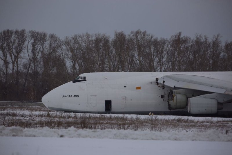 АН-124 Руслан Новосибирск