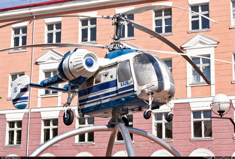 Памятник вертолет ка-26 Кумертау