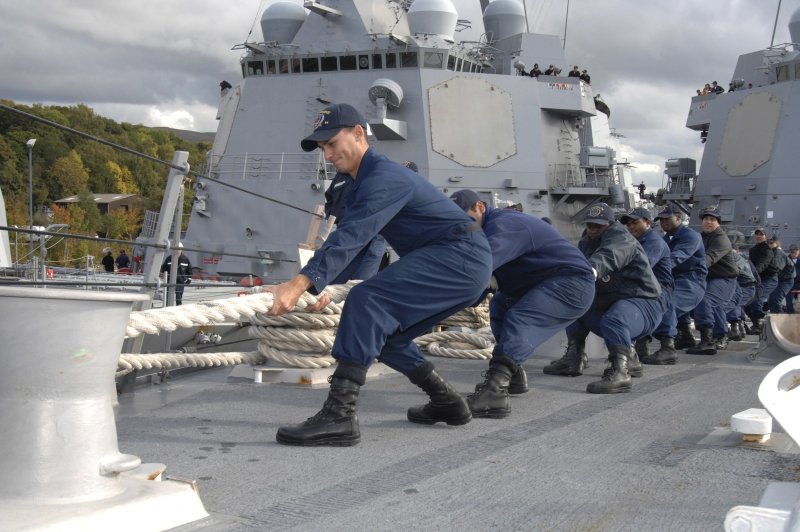 USS Бейнбридж DDG-96