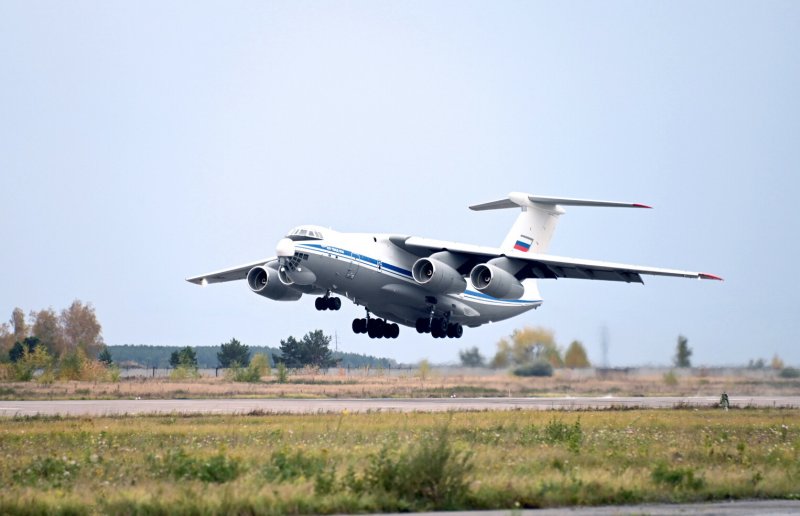 Самолет ил 76 МД