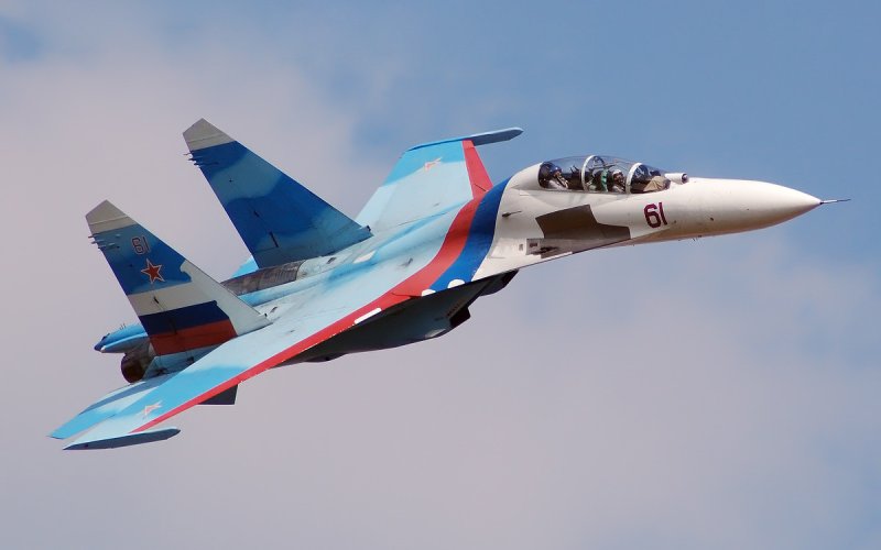 Самолет Су 27 ВВС России