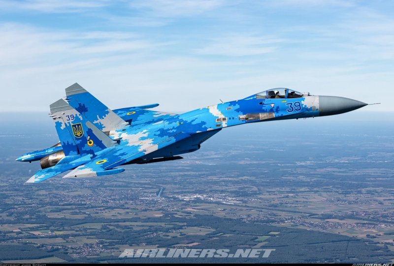 Су-27 реактивный самолёт