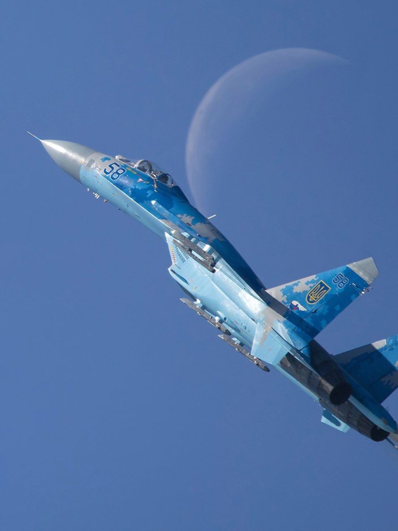 Су-27 двухдвигательный реактивный самолёт