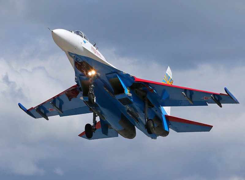Су-27 двухдвигательный реактивный самолёт
