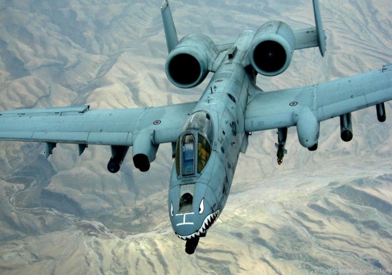 Американский Штурмовик a-10 Thunderbolt II