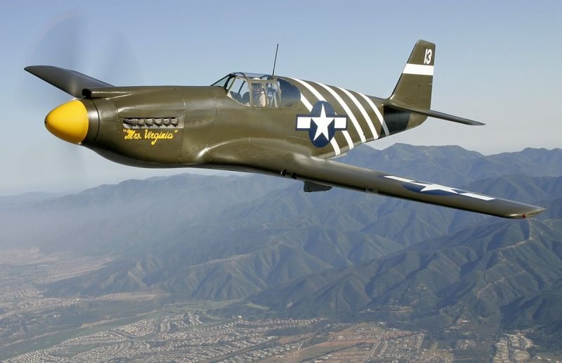 Истребитель p51 Мустанг