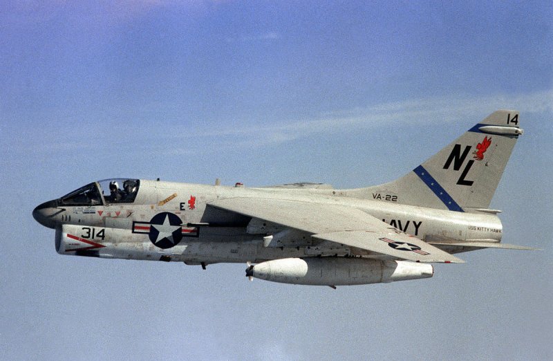 Штурмовик а-7 Корсар 2