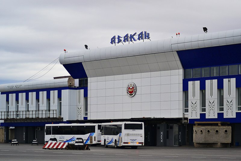 Аэропорт Абакан самолёты