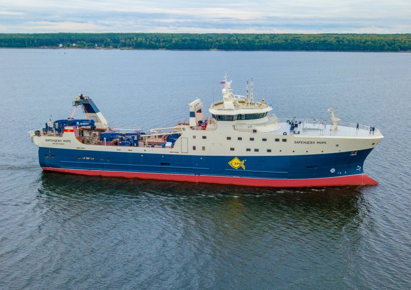 Траулер Баренцево море