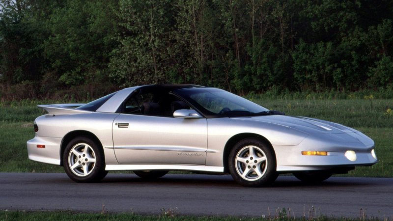 Pontiac Firebird 4