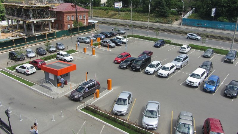 Наземная парковка