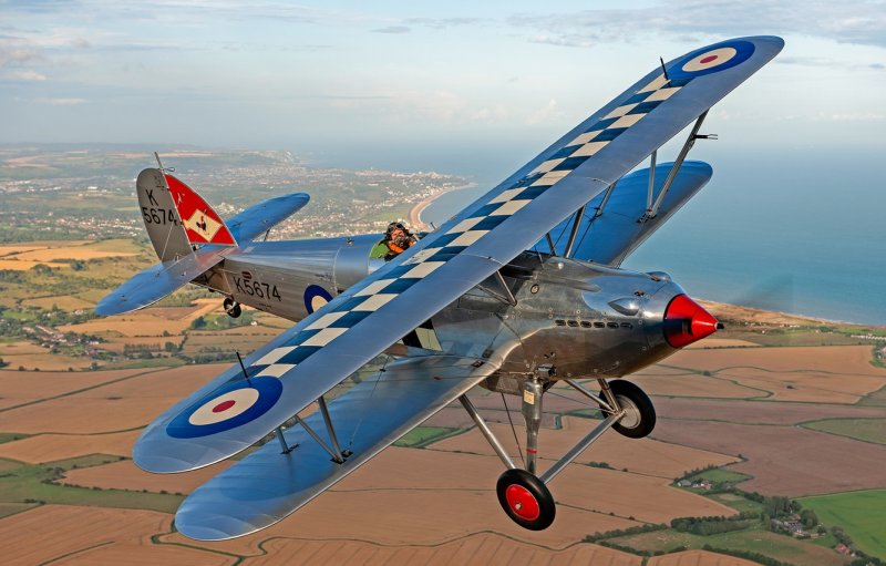 Биплан Hawker Fury