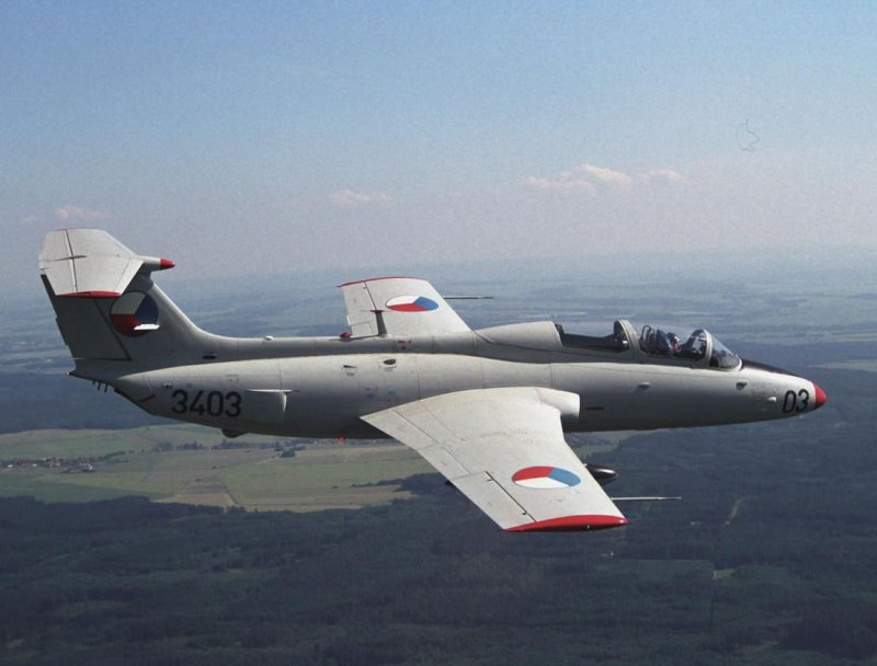Aero l-29 Delfin самолёты Aero