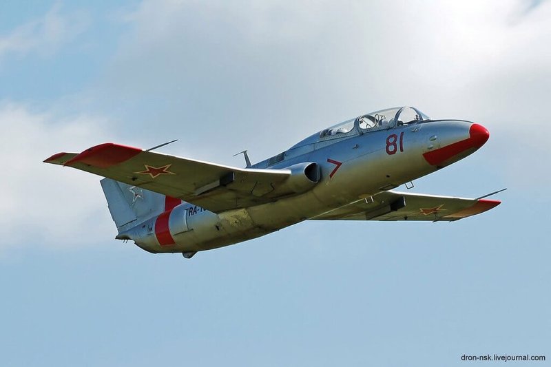 Самолёт l-29 Дельфин