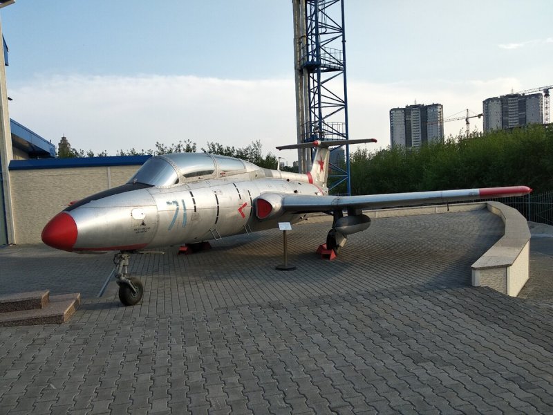 Л-29 Дельфин