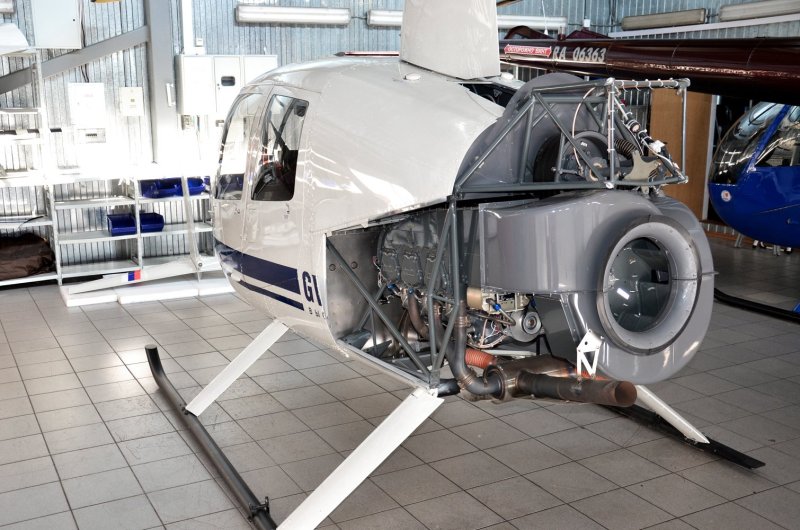 Вертолёт Робинсон r22 двигатель