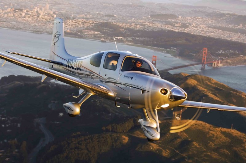 Cirrus sr22