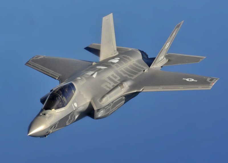 Американский истребитель f 35