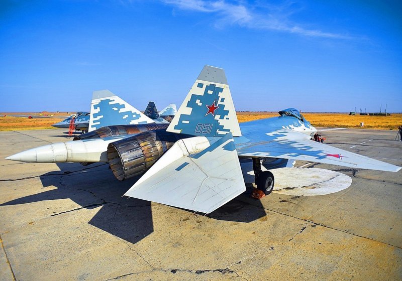 Су-57 реактивный самолёт