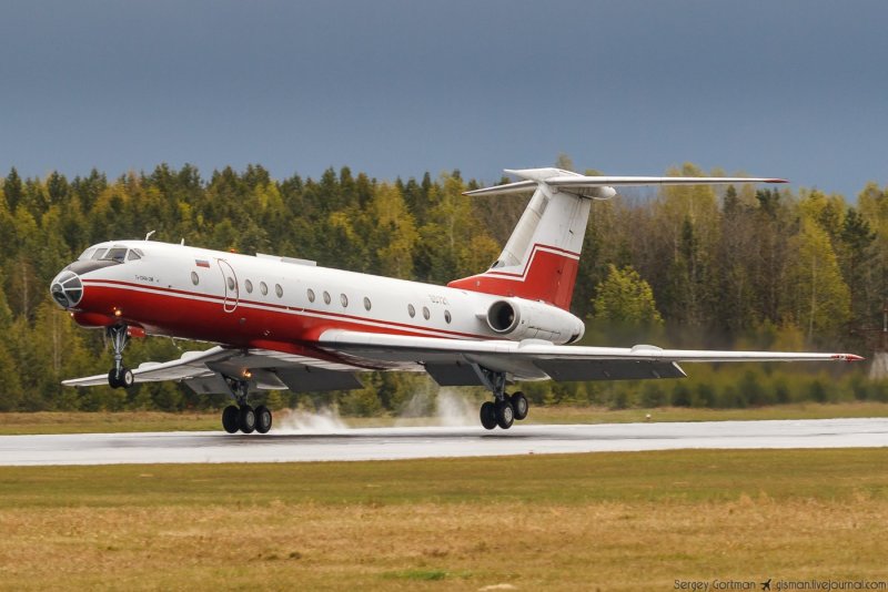Самолет ту 134