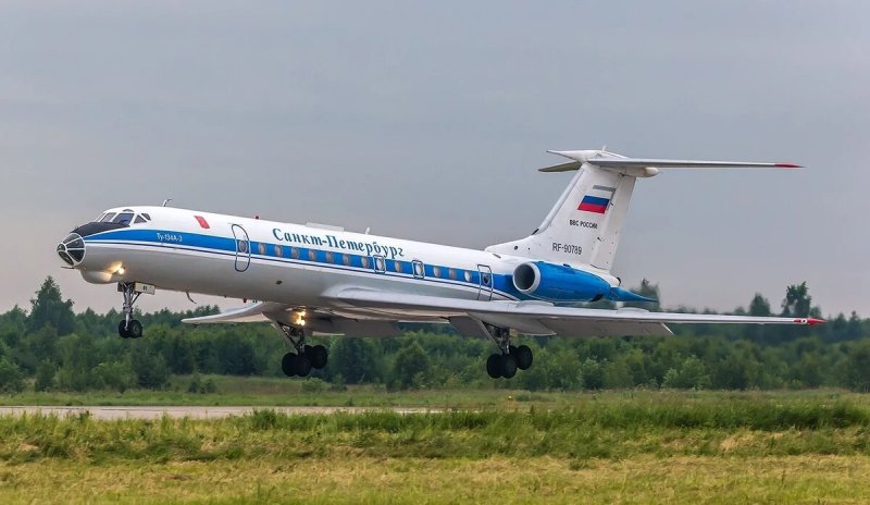 Самолет ту 134