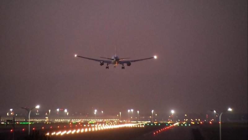 Боинг 767 посадочные огни
