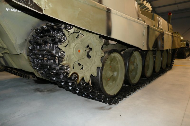 Танк объект 781