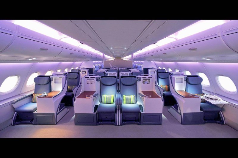 Салон самолета Аэробус 380