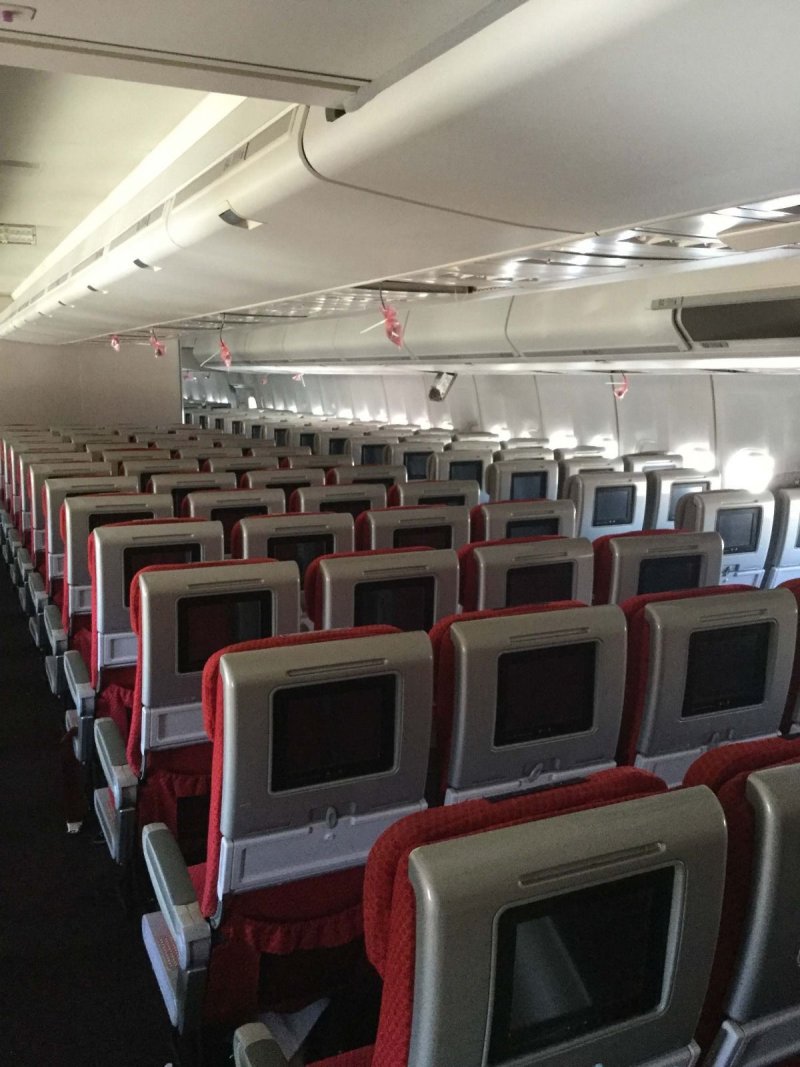 Самолет Boeing 747-400 салон