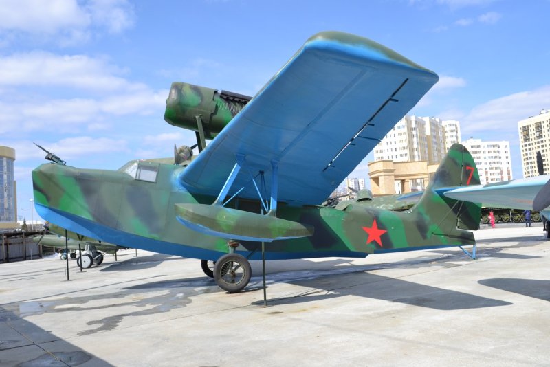 МБР-2
