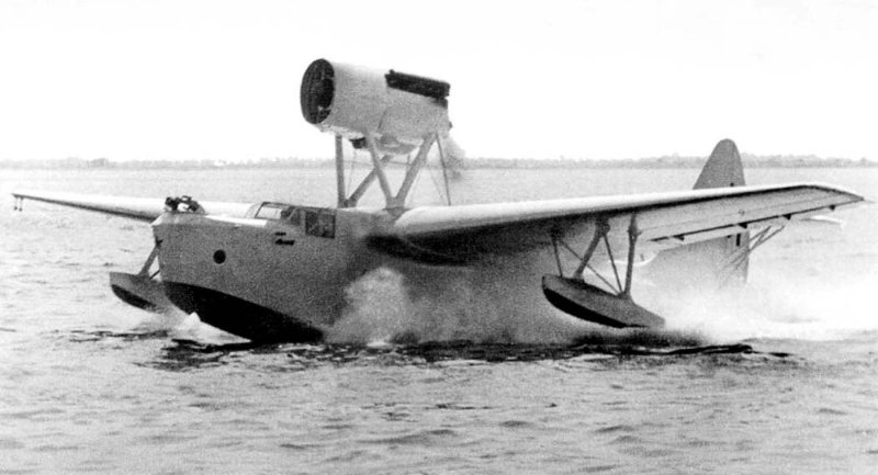 1932 — Первый полёт летающей лодки МБР-2 Г. М. Бериева.
