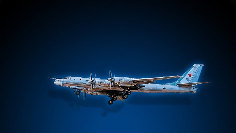 Ту-95 МС бомбардировщик
