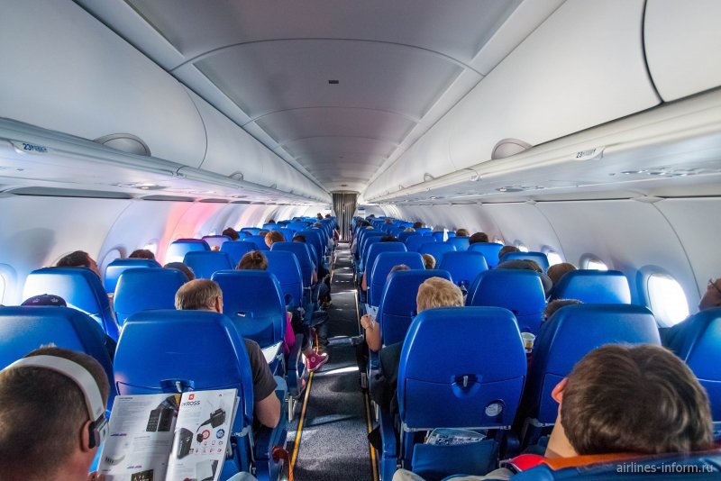 Салон самолета Airbus a320