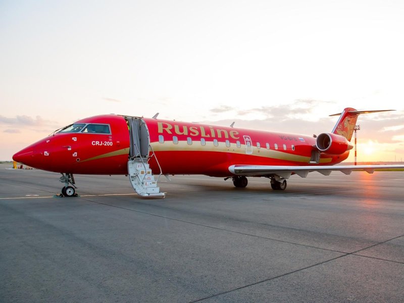 Canadair CRJ 200 самолет РУСЛАЙН